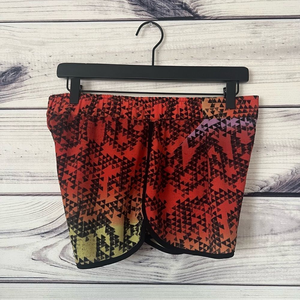 Silence + Noise Red Multicolor Patterned Shorts - image 6